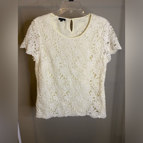 Talbots floral lace cream color short sleeve shirt with side zipper - Picture 1 of 10